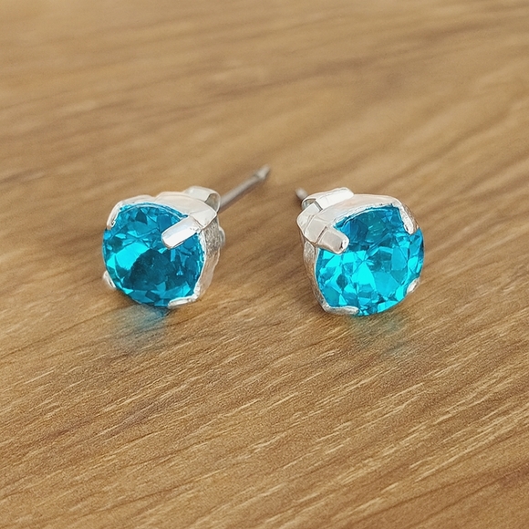 Blue Aquamarine Aurora Crystal Shiny Silver Stud Handcrafted Earrings - Picture 1 of 8